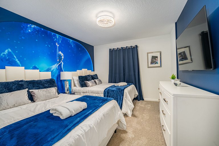 Incrível casa temática com 7 quartos em Solara