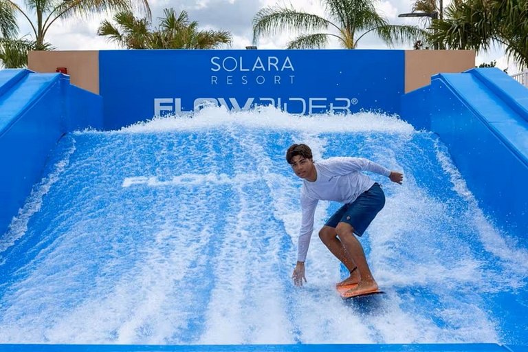 Incrível casa temática com 7 quartos em Solara
